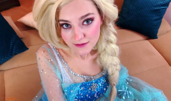 Парень жестко трахает горячую русскую соседку — домашнее порно!